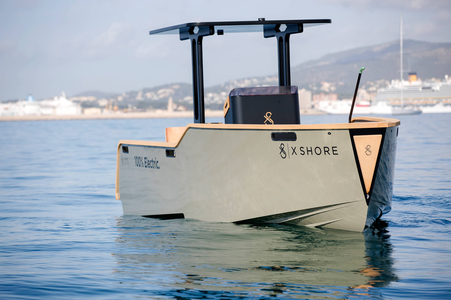 Picture of the X Shore Craft. An 100% eclectic boat.